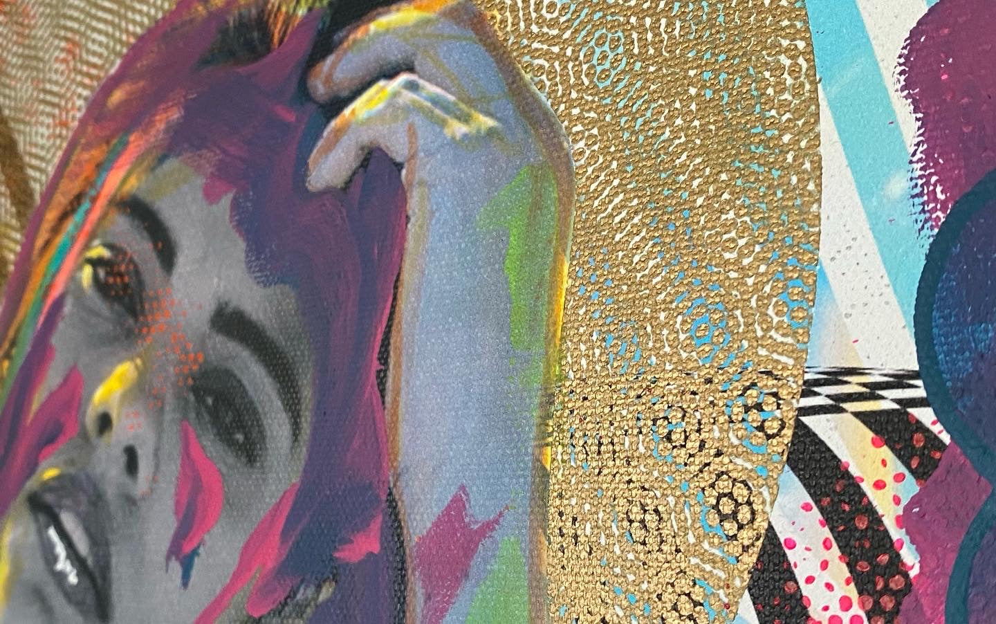 Glowing Confidence — Mixed media on canvas by Papayon